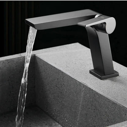 Modern Single-Handle Bathroom Faucet